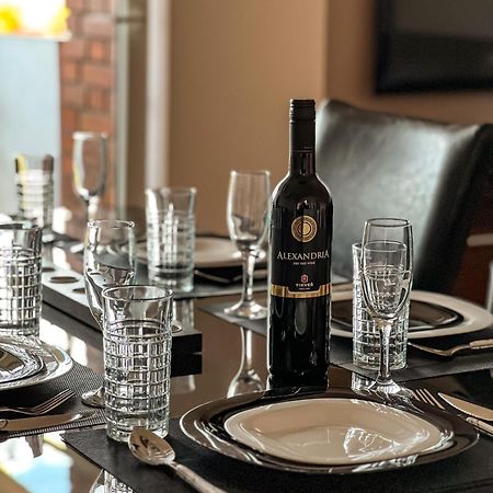 Centre Luxury Apartment Skopje Luaran gambar
