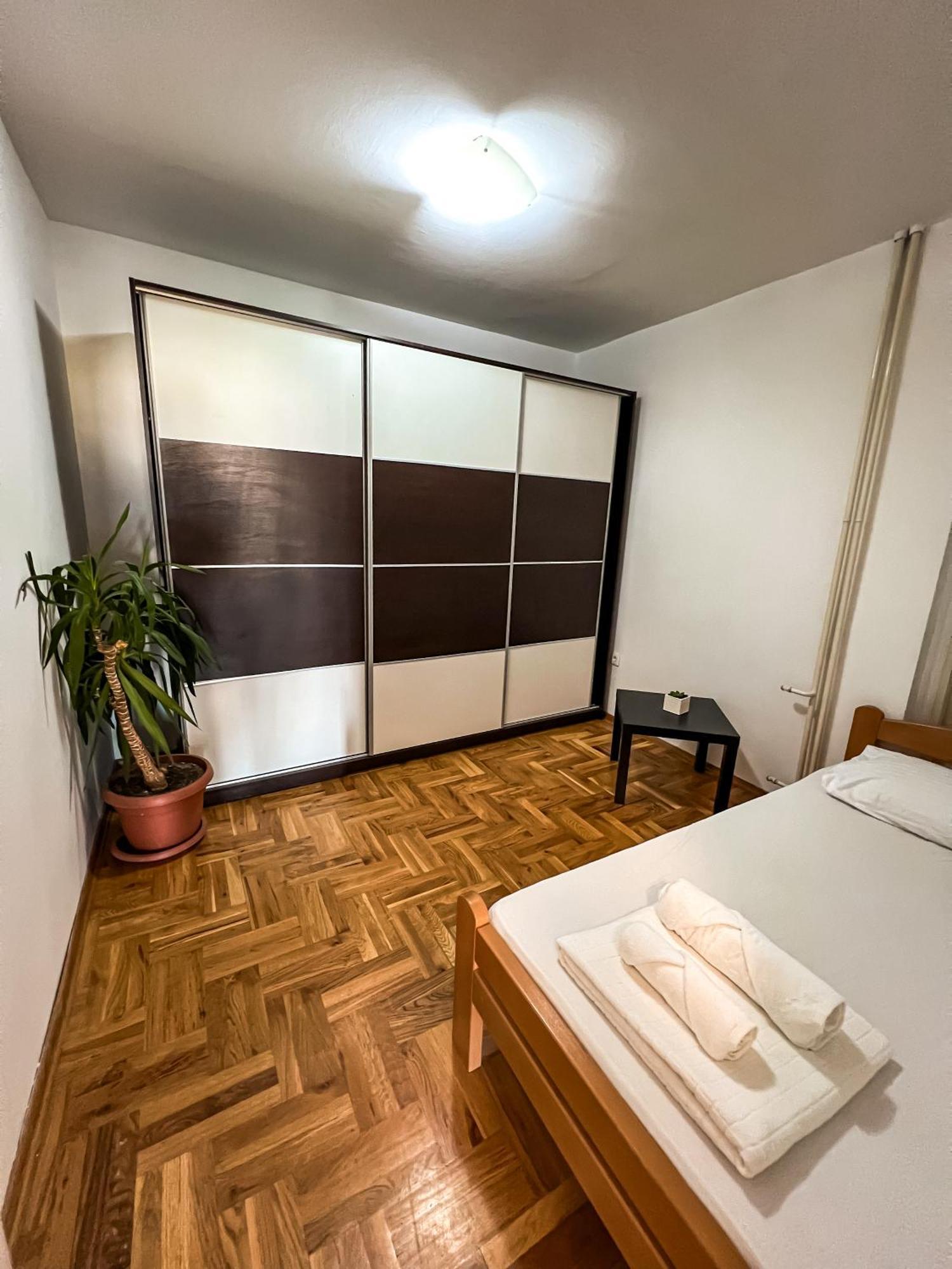 Centre Luxury Apartment Skopje Luaran gambar